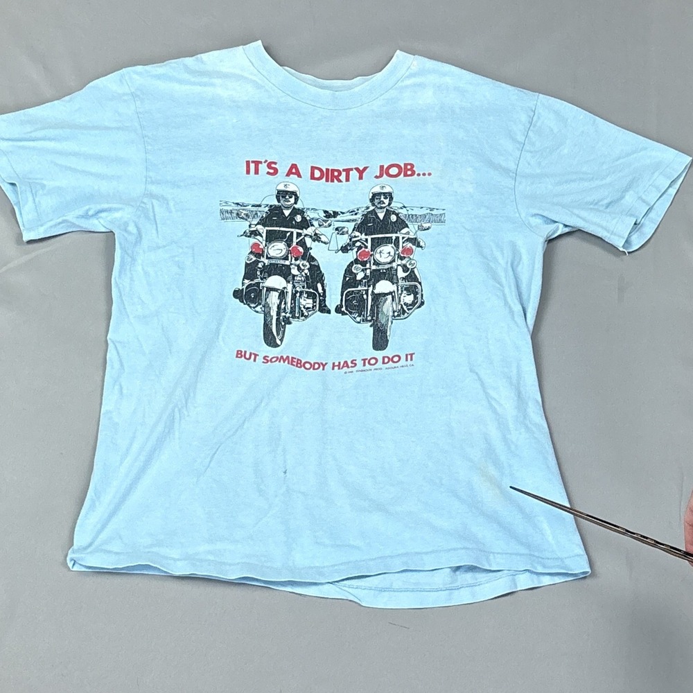 Vintage 1981 It's A Dirty Job Kawasaki Motorcycle Cops Large Graphic T-Shirt - Picture 6 of 7